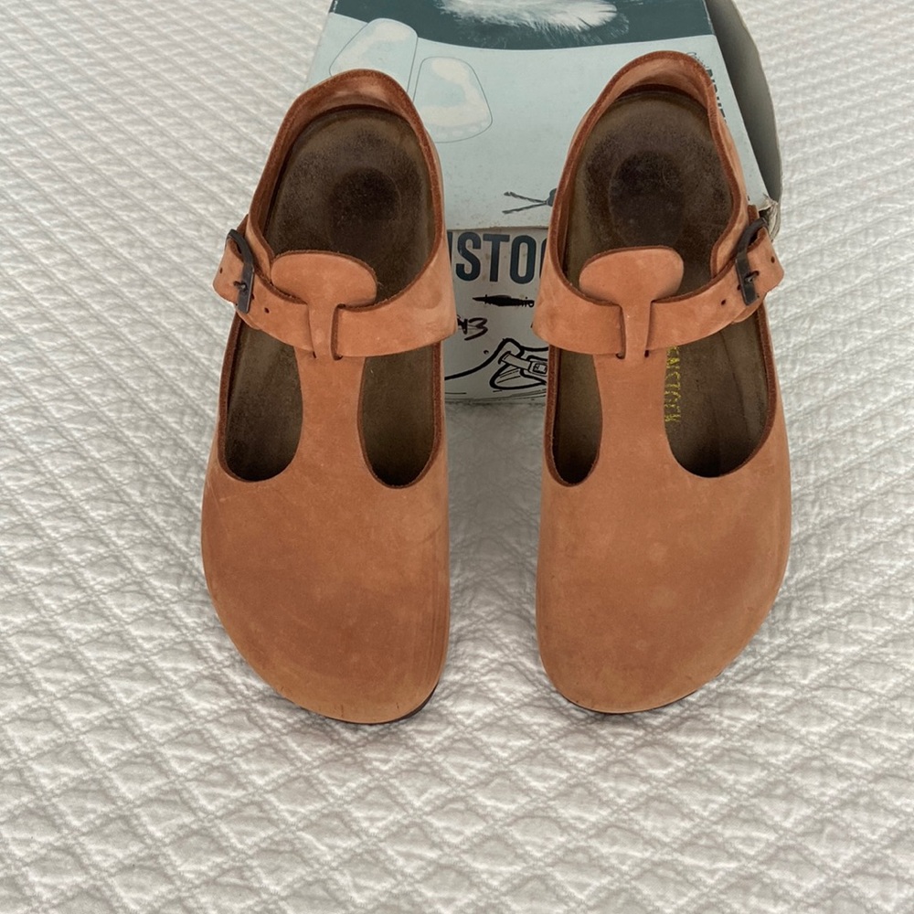 Women’s nutmeg color, nubuck Birkenstocks